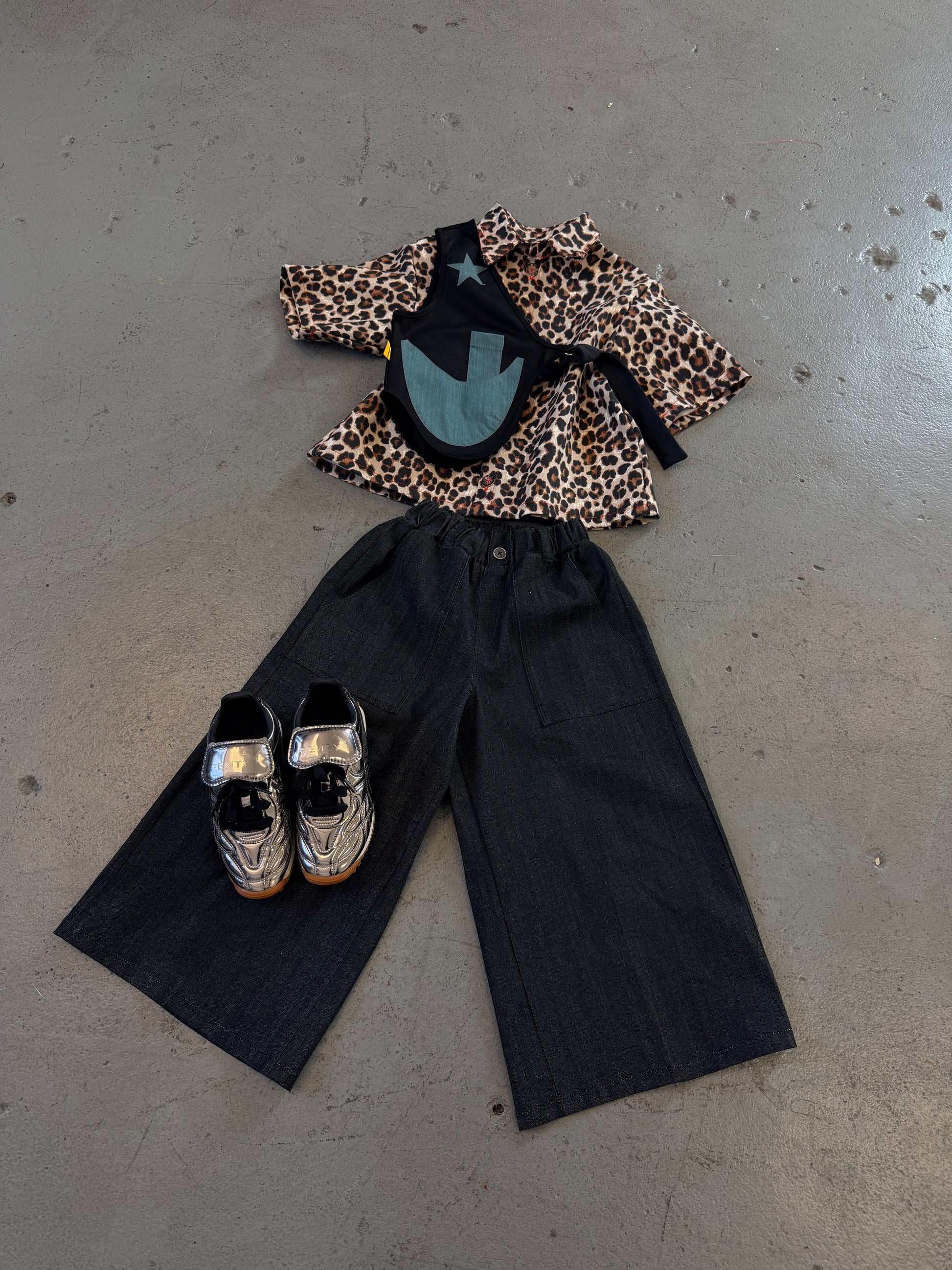 That 70s Denim - Black